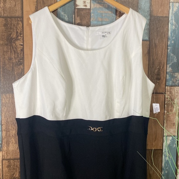 Salon studio 24W black and white sleeveless dress - Picture 4 of 15